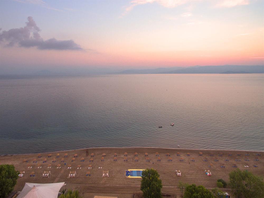 Island Beach Kavos Ngoại thất bức ảnh